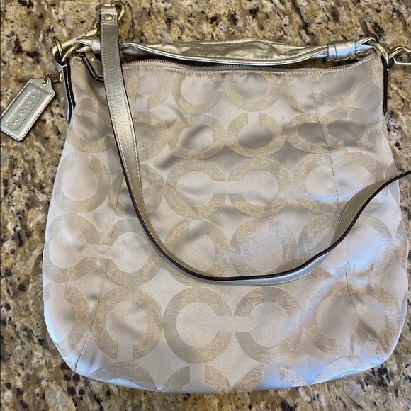 Coach Silver C Shoulder Bag - Picture 3 of 4